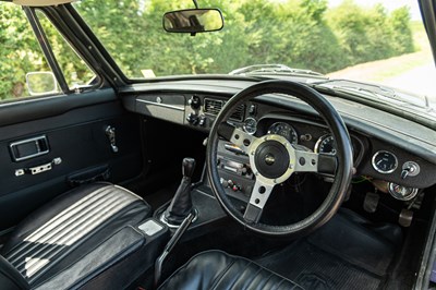 Lot 6 - 1974 MGB GT