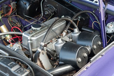 Lot 6 - 1974 MGB GT