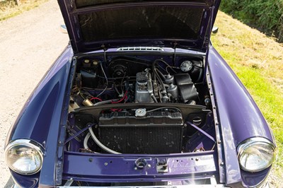 Lot 6 - 1974 MGB GT