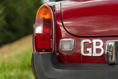 Lot 26 - 1976 MG B Roadster