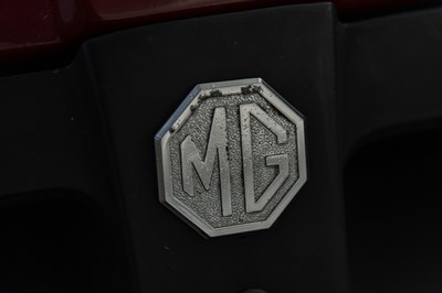 Lot 26 - 1976 MG B Roadster