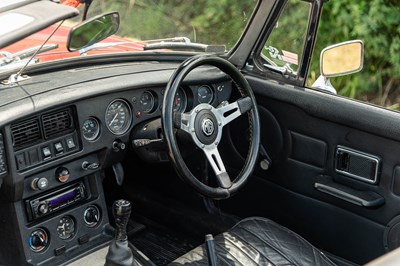 Lot 26 - 1976 MG B Roadster