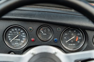 Lot 26 - 1976 MG B Roadster