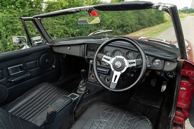 Lot 26 - 1976 MG B Roadster
