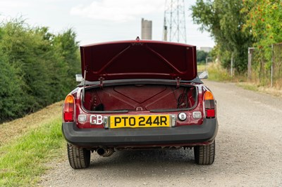 Lot 26 - 1976 MG B Roadster