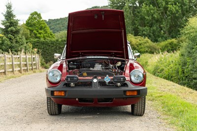 Lot 26 - 1976 MG B Roadster