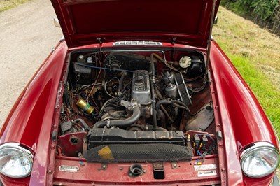 Lot 26 - 1976 MG B Roadster