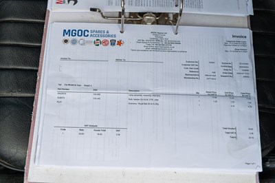 Lot 26 - 1976 MG B Roadster