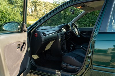 Lot 27 - 2002 MG ZS 120