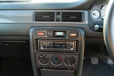 Lot 27 - 2002 MG ZS 120