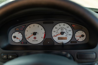 Lot 27 - 2002 MG ZS 120