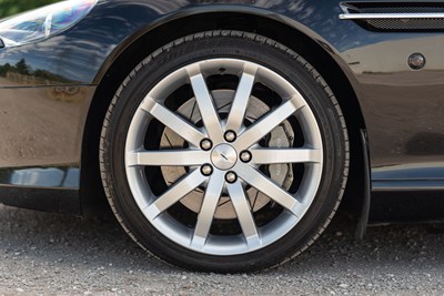 Lot 61 - 2005 Aston Martin DB9