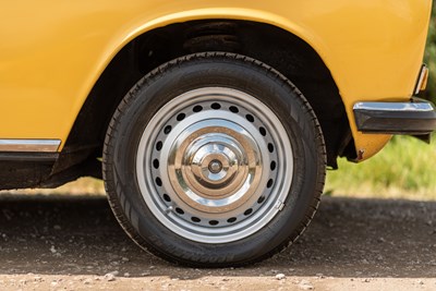Lot 80 - 1973 Peugeot 304 Cabriolet