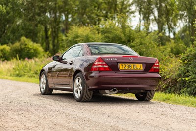 Lot 94 - 2001 Mercedes SLK230