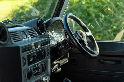 Lot 32 - 2014 Land Rover Defender 110XS