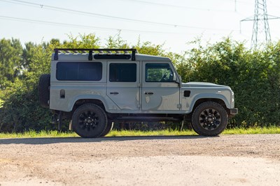 Lot 32 - 2014 Land Rover Defender 110XS
