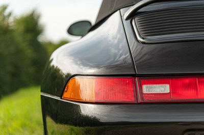 Lot 91 - 1997 Porsche 911 Carrera 2 Cabriolet