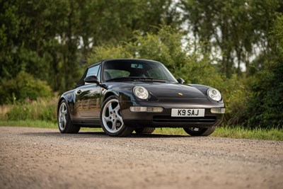 Lot 91 - 1997 Porsche 911 Carrera 2 Cabriolet