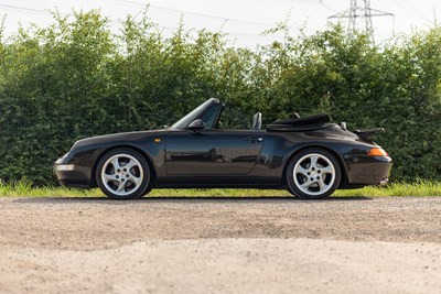 Lot 91 - 1997 Porsche 911 Carrera 2 Cabriolet