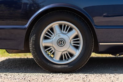 Lot 40 - 1997 Bentley Continental R