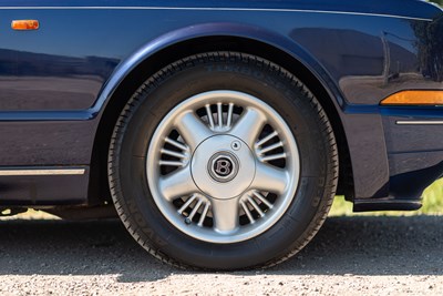 Lot 40 - 1997 Bentley Continental R