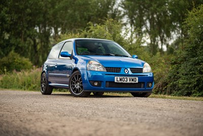 Lot 65 - 2003 Renault Clio Cup Sport 172