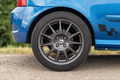 Lot 65 - 2003 Renault Clio Cup Sport 172