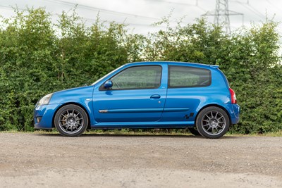 Lot 65 - 2003 Renault Clio Cup Sport 172