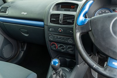 Lot 65 - 2003 Renault Clio Cup Sport 172