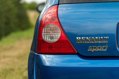 Lot 65 - 2003 Renault Clio Cup Sport 172