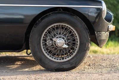Lot 96 - 1972 MGB GT