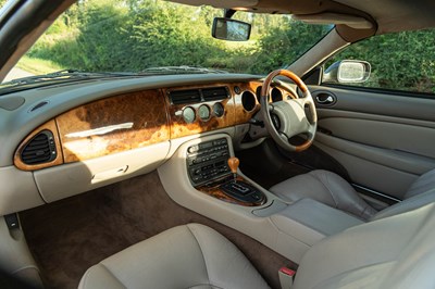 Lot 50 - 1996 Jaguar XK8 Convertible