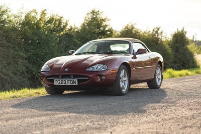 Lot 50 - 1996 Jaguar XK8 Convertible