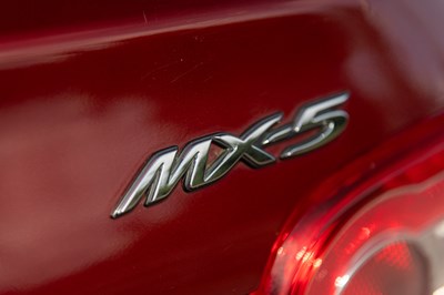 Lot 42 - 2009 Mazda MX-5