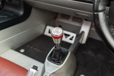 Lot 35 - 2001 Vauxhall VX220