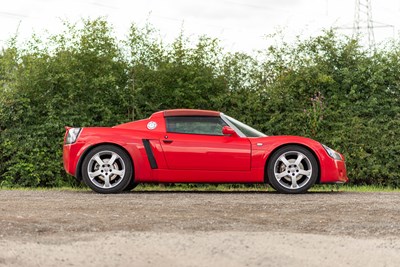 Lot 35 - 2001 Vauxhall VX220