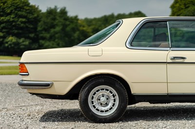 Lot 117 - 1978 Mercedes 280CE