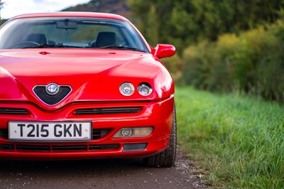Lot 8 - 1999 Alfa Romeo GTV 3.0 V6 24v Lusso