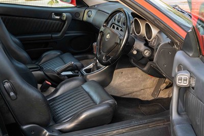 Lot 8 - 1999 Alfa Romeo GTV 3.0 V6 24v Lusso