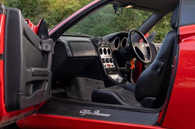 Lot 8 - 1999 Alfa Romeo GTV 3.0 V6 24v Lusso