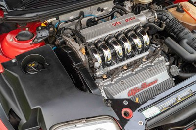 Lot 8 - 1999 Alfa Romeo GTV 3.0 V6 24v Lusso
