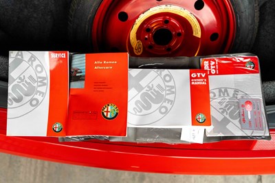 Lot 8 - 1999 Alfa Romeo GTV 3.0 V6 24v Lusso