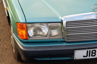 Lot 24 - 1992 Mercedes 190E