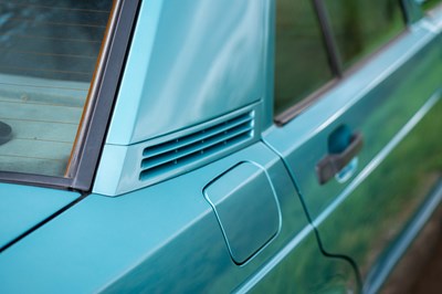 Lot 24 - 1992 Mercedes 190E