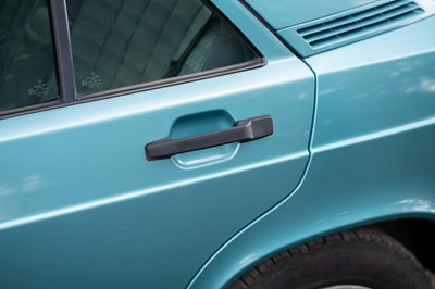 Lot 24 - 1992 Mercedes 190E