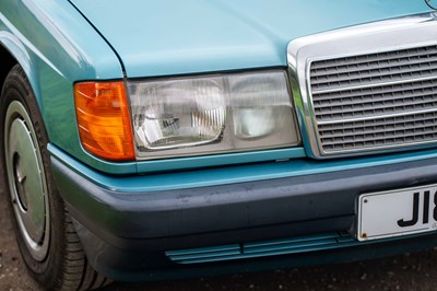Lot 24 - 1992 Mercedes 190E