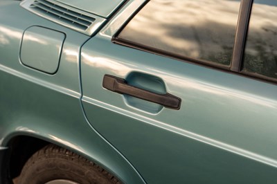Lot 24 - 1992 Mercedes 190E