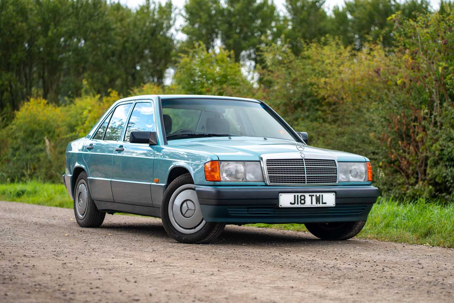 Lot 24 - 1992 Mercedes 190E