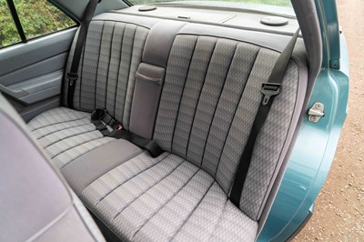 Lot 24 - 1992 Mercedes 190E