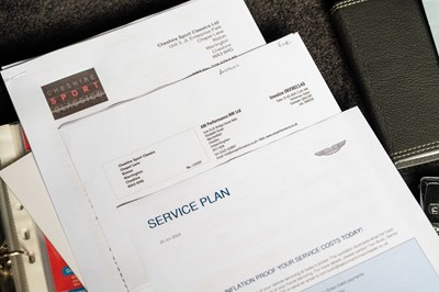 Lot 51 - 2013 Aston Martin Vanquish